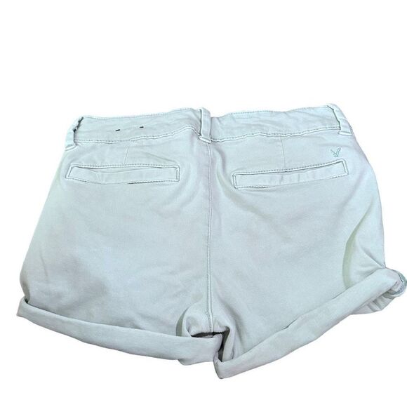 American Eagle Outfitters Low Rise Midi Khaki Super Stretch Shorts Size 8 - Picture 2 of 5